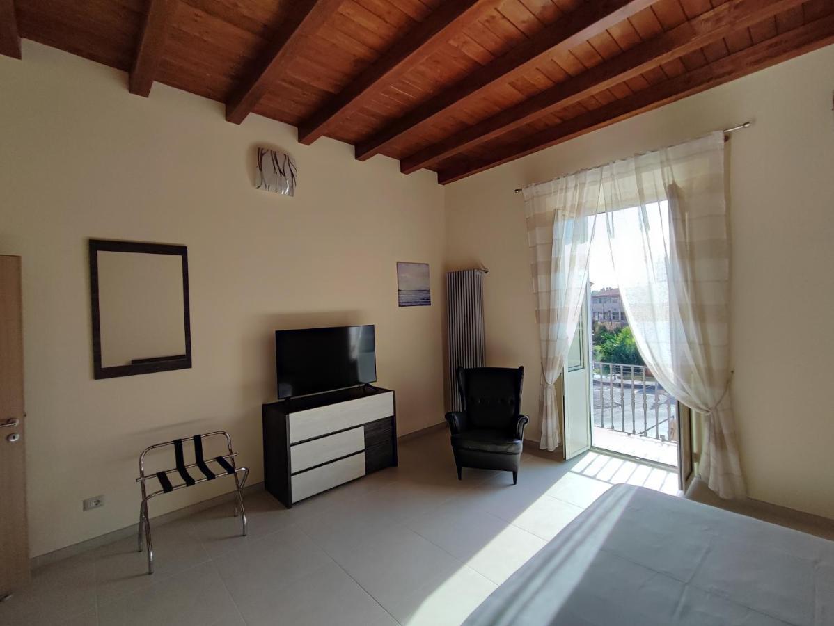 In Centro Rooms And Apartments Isola di Liri Exteriér fotografie