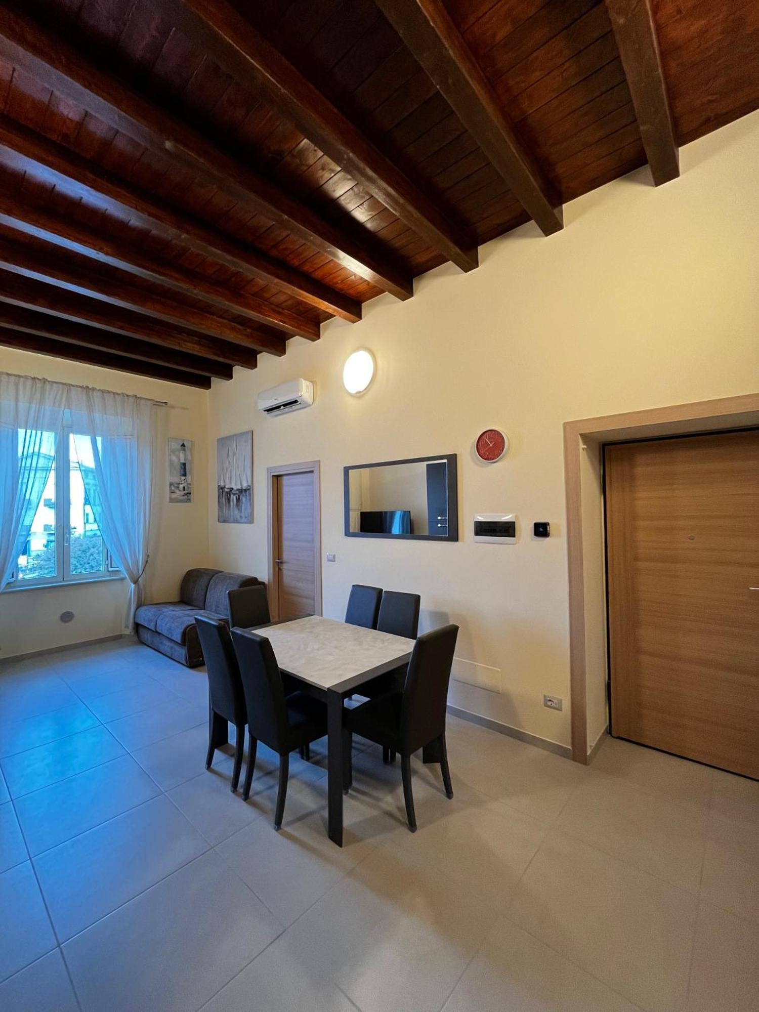 In Centro Rooms And Apartments Isola di Liri Exteriér fotografie